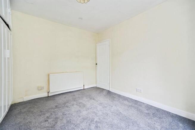2 bed Semi-Detached Bungalow for sale Image 10