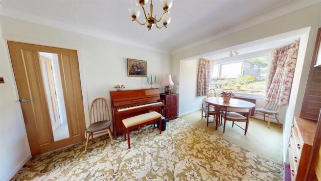 3 bed Semi-Detached for sale Image 5