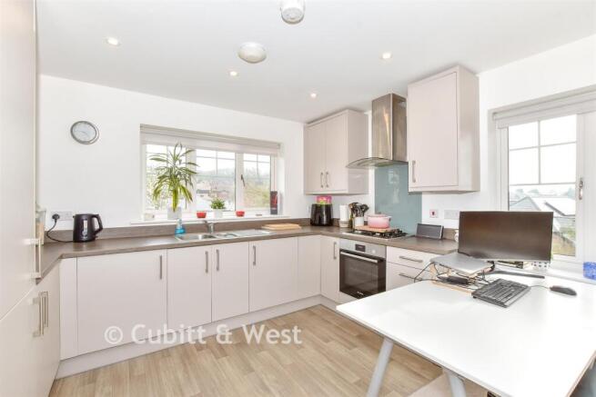 Lounge/Kitchen