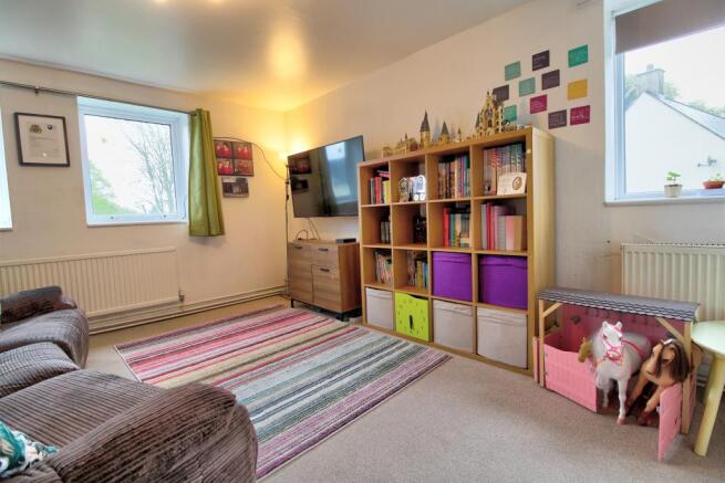 IMG_1071_2_3_Interior 4