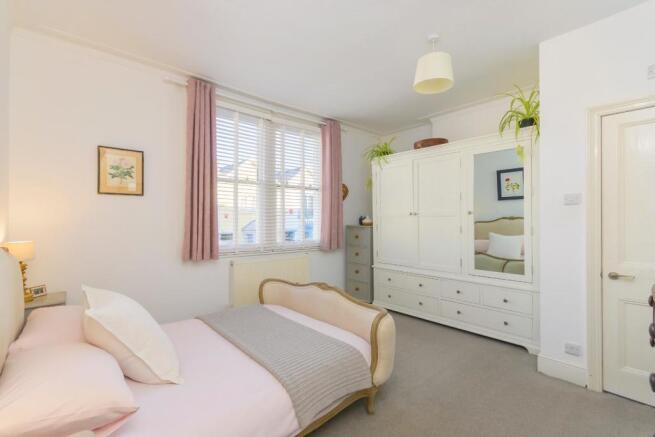 TEERTSELYGRA60 - Bedroom E.jpg