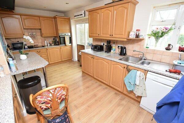 breakfast/kitchen