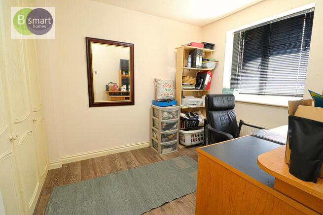 4 bed Detached for sale Image 12