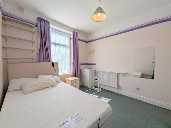 4 bed Terraced for sale Image 5