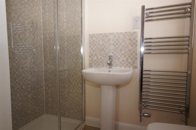 ensuite.JPG