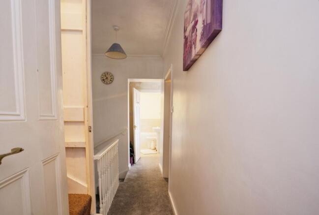 3 bed Terraced for sale Image 9