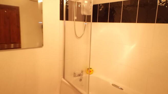 bathroom v2.JPG