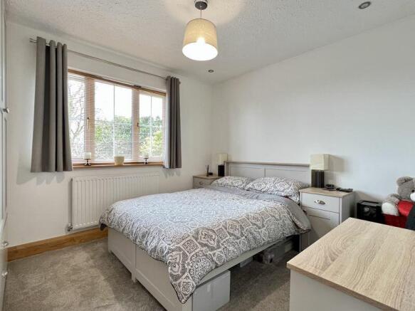 BEDROOM 2