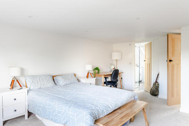 bedroom4b