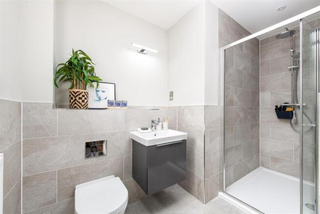 Bedroom1_Ensuite.jpg