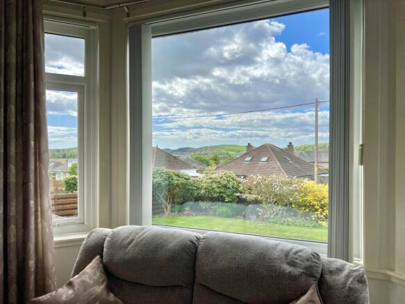 Raeberry, 8 Barrhill Avenue, Kirkcudbright - Willi