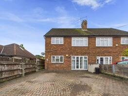 55, Acacia Avenue, Ruislip HA4 8RQ