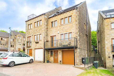 Deer Hill Drive, Marsden, Huddersfield, HD7