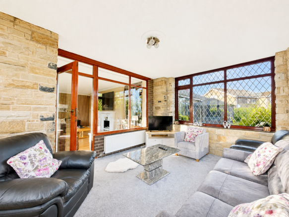9 bed Detached for sale Image 4