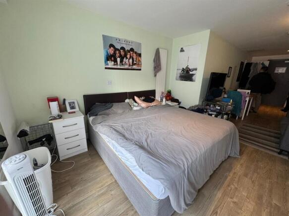Flat for sale Image 8