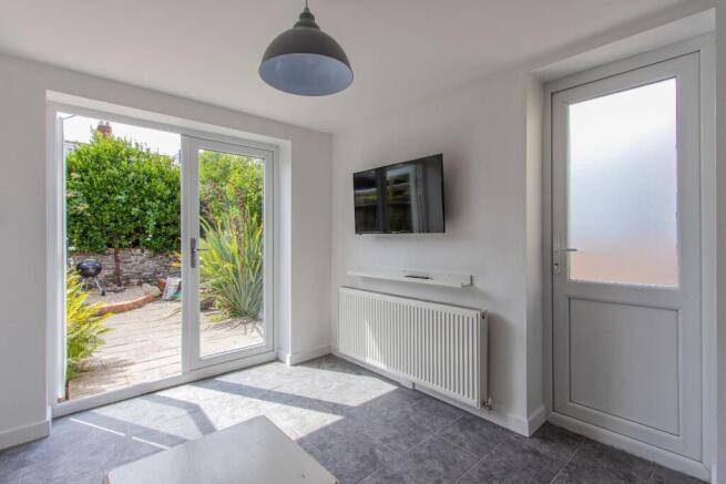 Donald Street 159-15.jpg