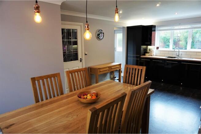 Kitchen / Diner
