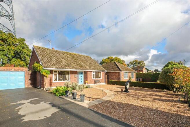 Poringland Road, Stoke Holy Cross, Norwich, Norfolk, NR14 photo 4