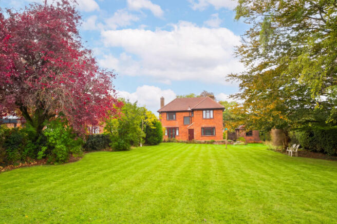 Chartridge Lane, Chesham, Buckinghamshire photo 4