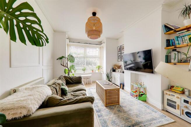 Apartment in Worthing, West Worthing - View 2