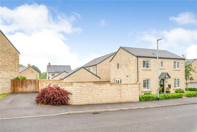 3 bed Detached for sale Image 8