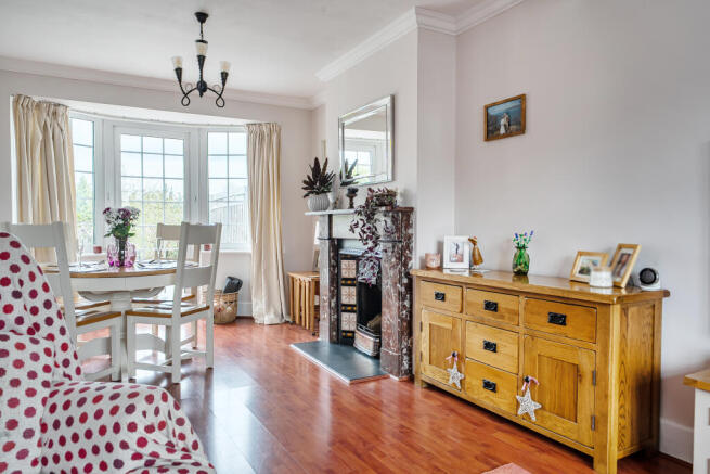 1438274369cd3ba0e2f43