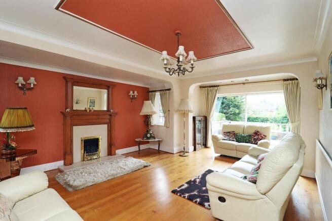 Hale Road, Hale Barns photo 3