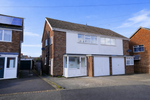 6, Fairestone Avenue, Leicester LE3 8FF