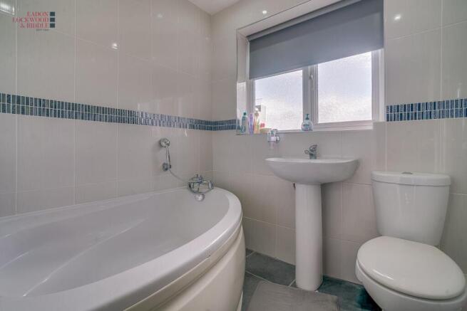 Ensuite.jpg