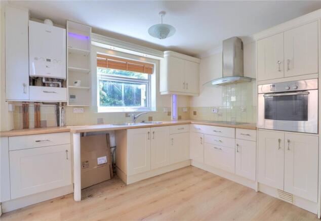 3 bed Detached for sale Image 6