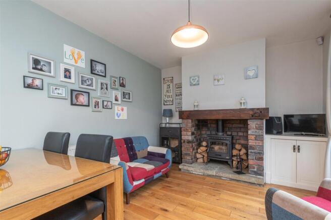 3 bed Semi-Detached for sale Image 7