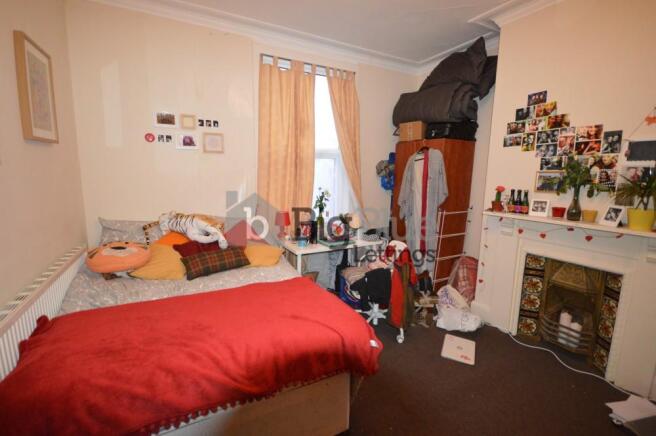7 bed Terraced to rent Image 11