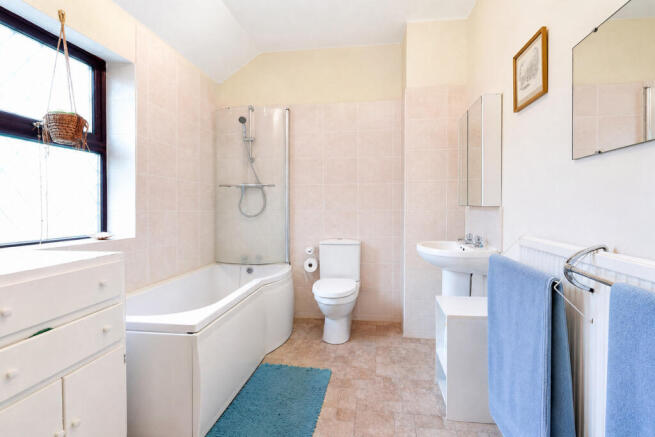 2 bed Terraced for sale Image 5