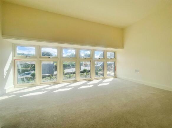 4 bed Mews to rent Image 11