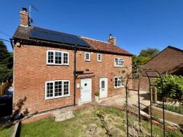 2 Woods End Cottage, School Lane, Towcester NN12 8QT