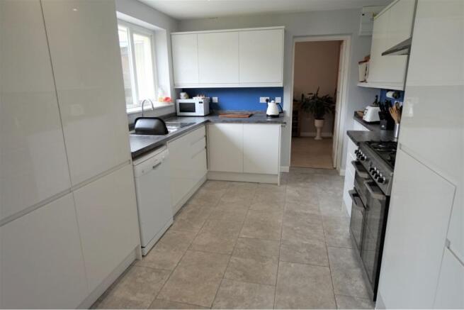 Kitchen/Breakfast