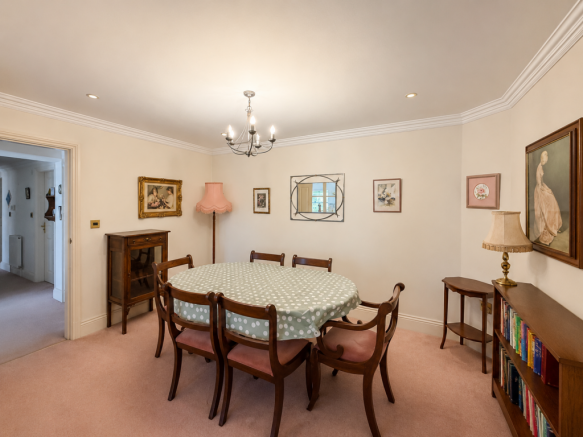 2 bed Apartment for sale Image 5