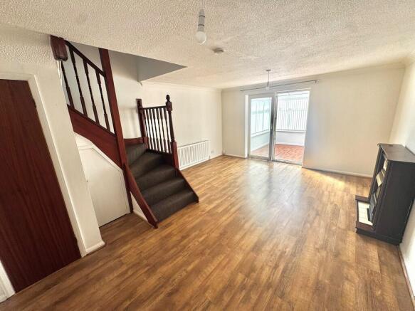 3 bed Town House to rent Image 4