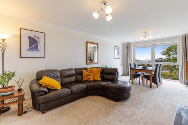 A09 - 16 St Ives Court Furzehill Road Torquay - 26
