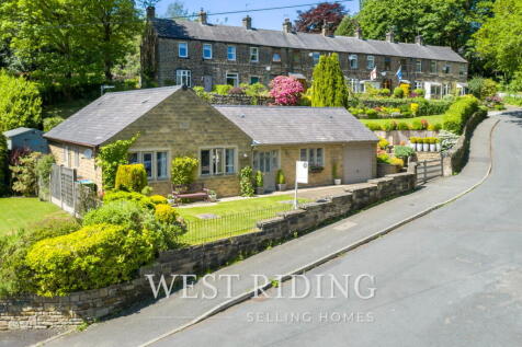 High Grove Road, Grasscroft, Saddleworth