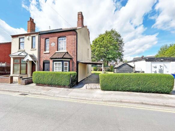 2-bed detached on Orchard Road, Willenhall, £195,000