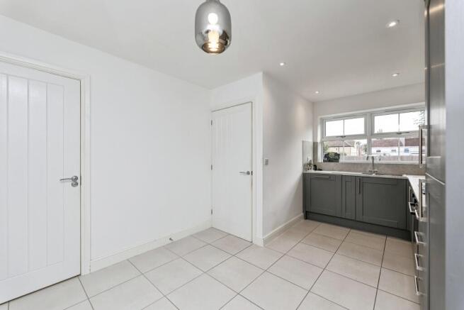 3 bed Semi-Detached for sale Image 4