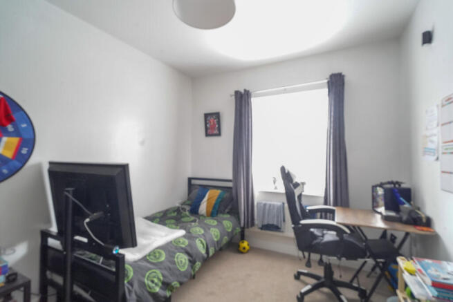 2 bed Flat for sale Image 8