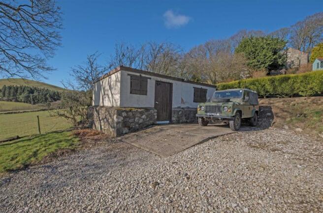 OUTBUILDING/WORKSHOP