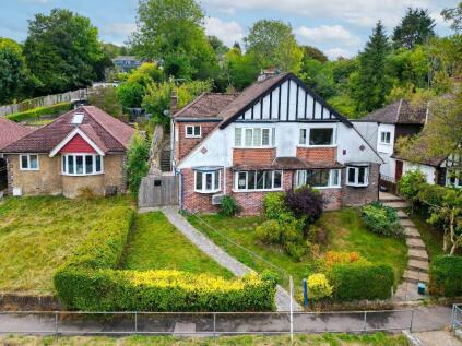 Hillbury Road, Warlingham, Surrey, CR6 9TB