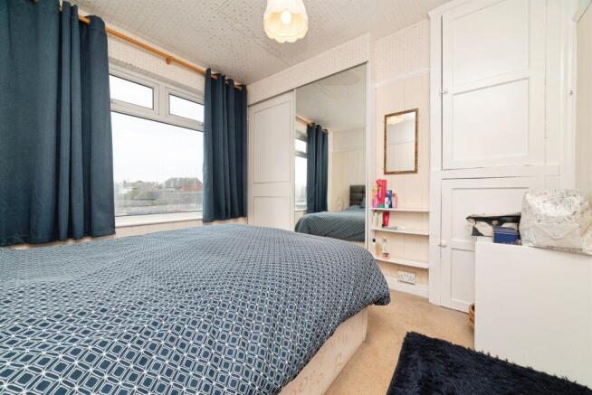 3 bed Terraced for sale Image 8
