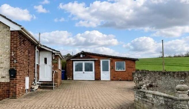 3 bed Detached Bungalow for sale Image 12