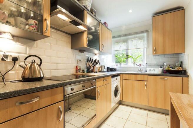 d9400cfe-7100-4a43-8