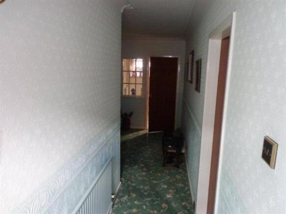 ENTRANCE HALLWAY
