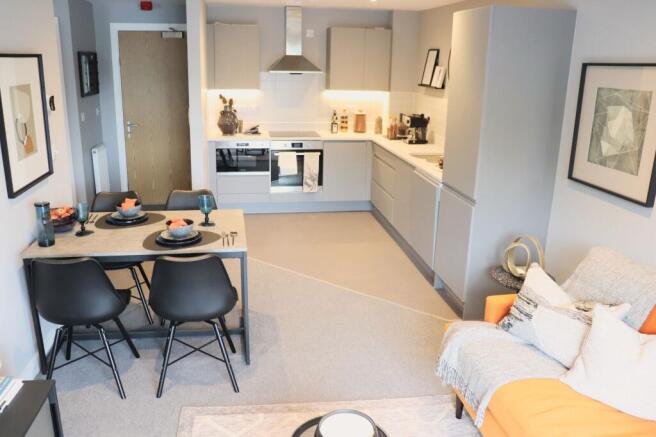 2 bed Apartment to rent Image 7